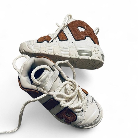 Nike White and Brown Sneakers with Chunky Design - Picture 4 of 4